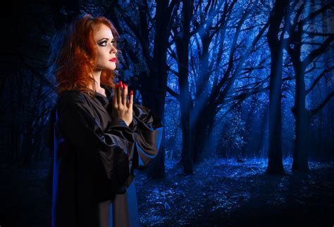 The Power of Intuition: Developing Your Psychic Abilities as an Eclectic Witch